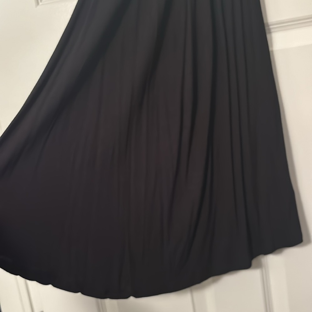 Black Halter Loose Tank - Picture 6 of 7